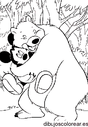 Dibujo de un oso abrazando a Mickey Mouse
