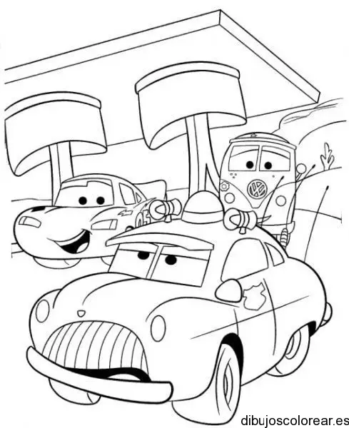 Dibujo de coches en el taller