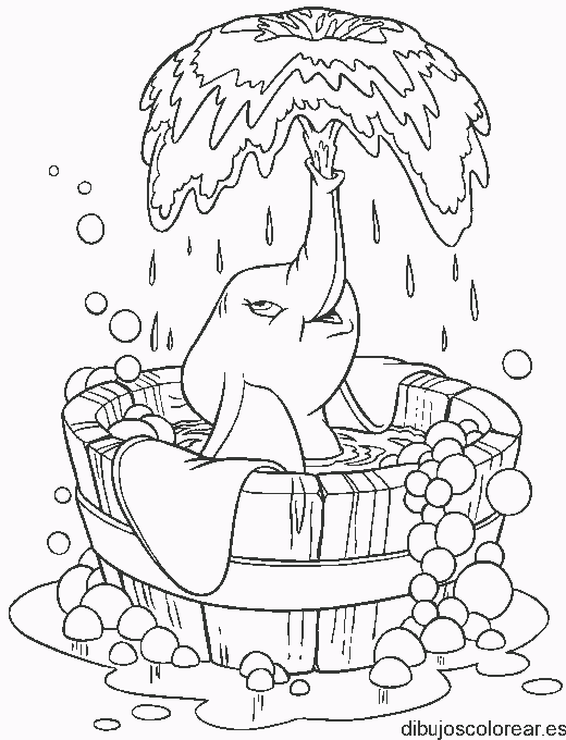 Dibujo de Dumbo en la bañera