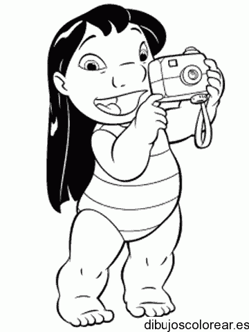 Dibujo de Lilo tomando fotografias