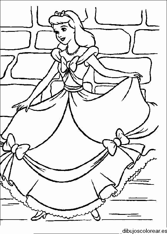 Dibujo de una princesa y su vestido 